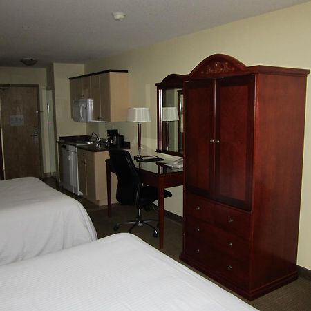 Trend Mountain Hotel & Conference Centre Tumbler Ridge Esterno foto