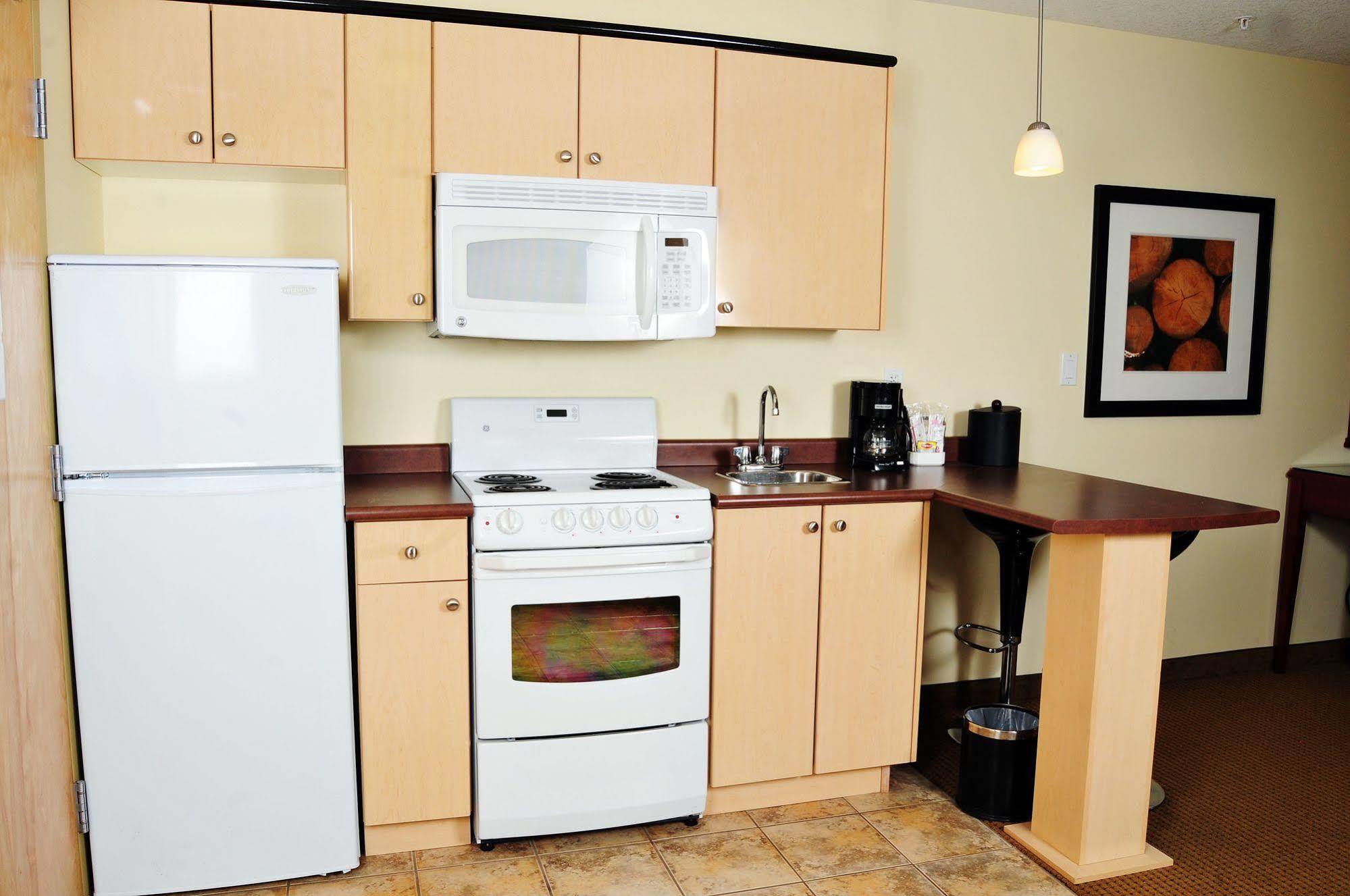 Trend Mountain Hotel & Conference Centre Tumbler Ridge Camera foto
